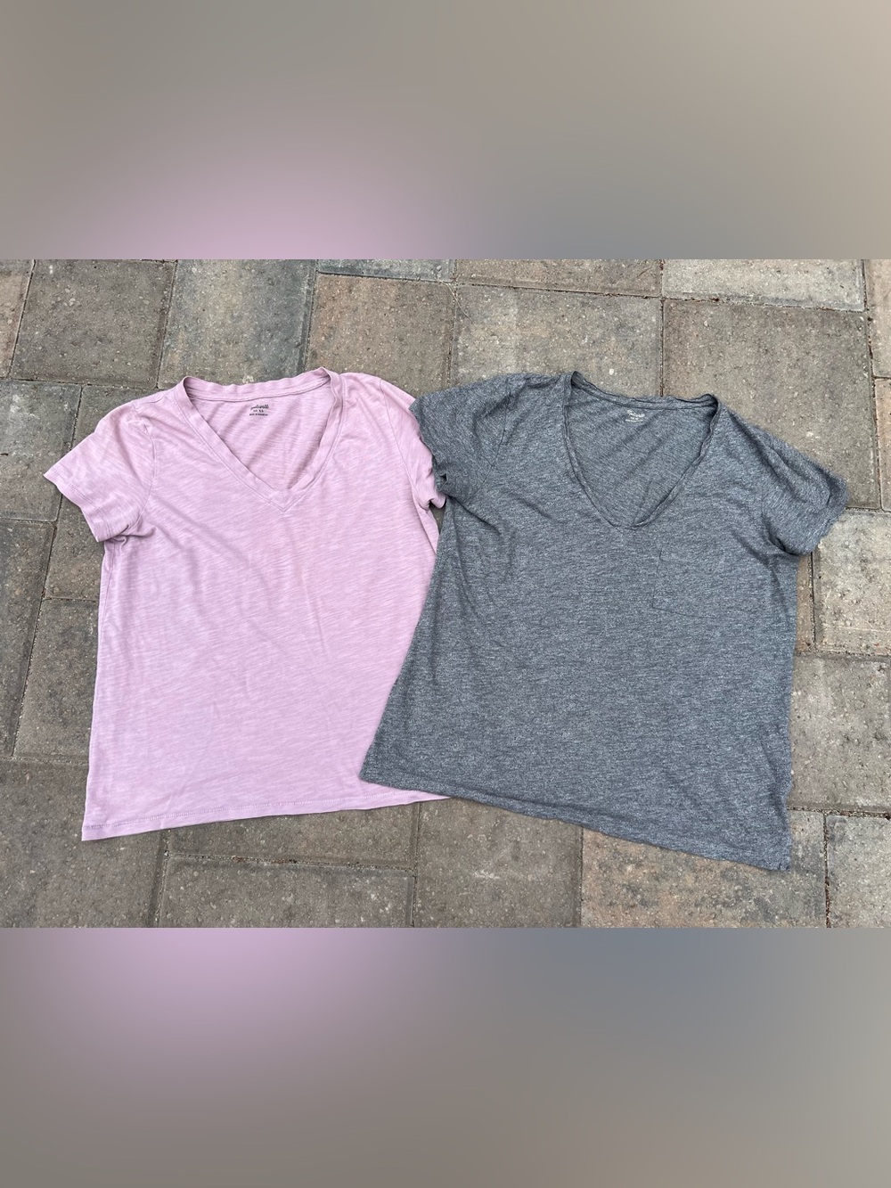 Lot of 2 Madewell V-Neck Tees Short Sleeve T-Shirts Pink Charcoal Grey Fits Sm